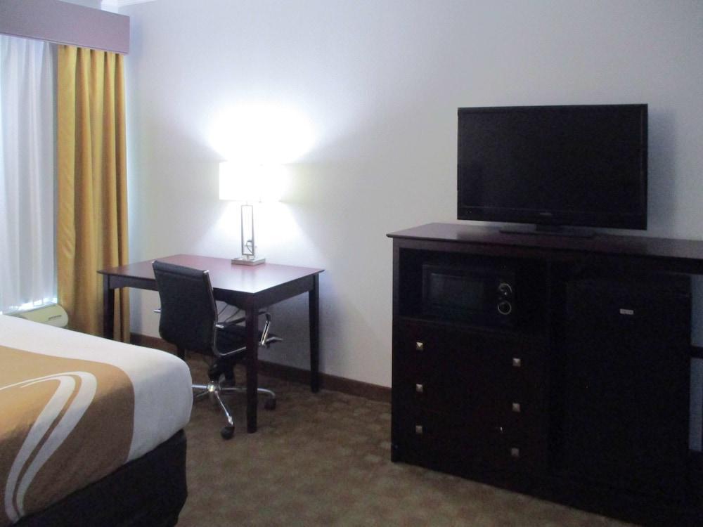 Quality Inn Leesville 外观 照片