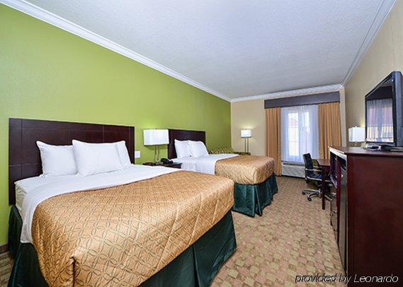 Quality Inn Leesville 外观 照片