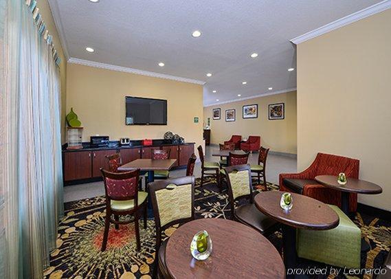 Quality Inn Leesville 外观 照片