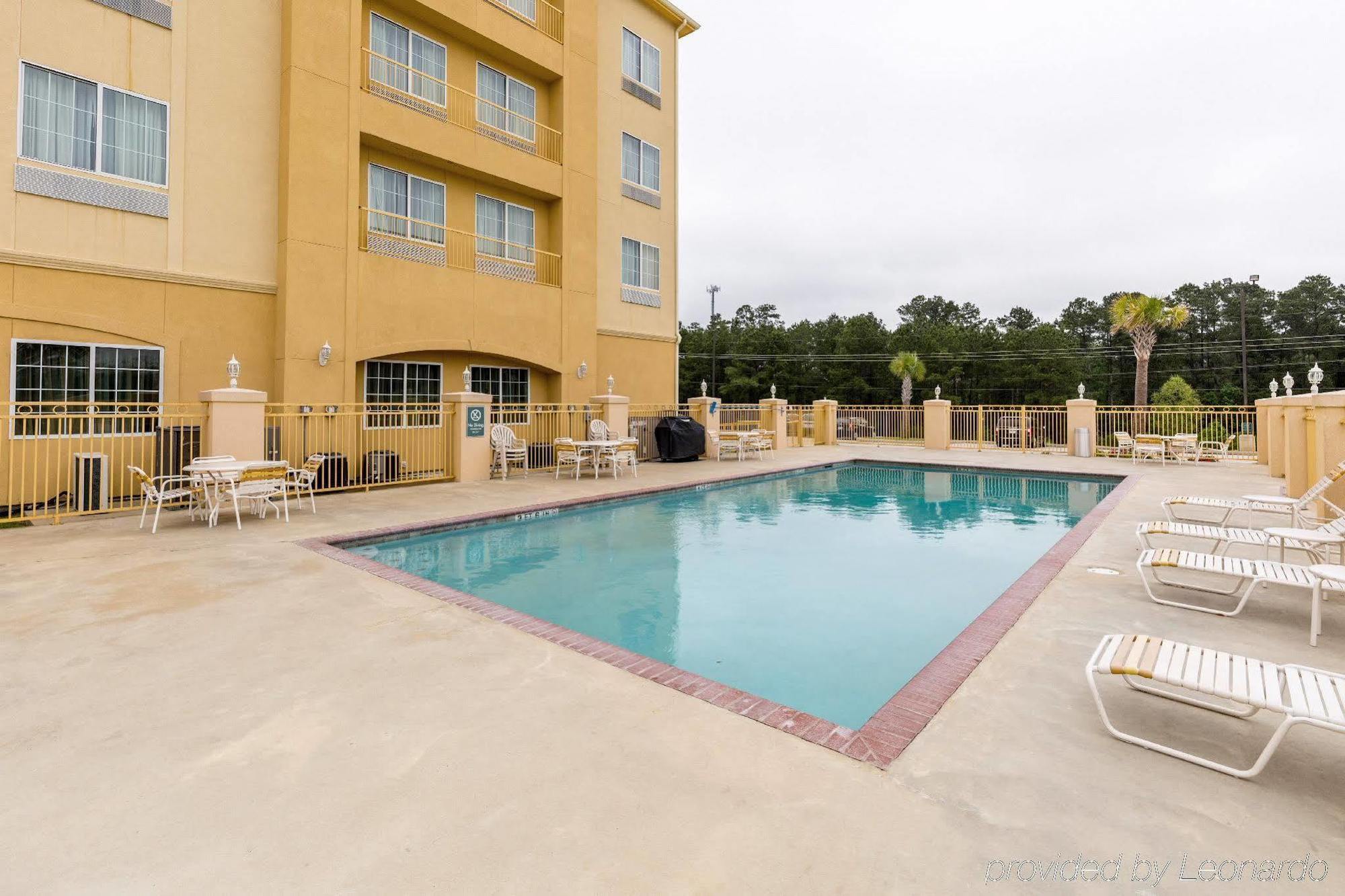 Quality Inn Leesville 外观 照片